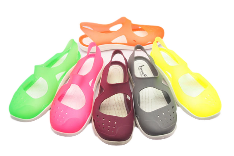 ZAPATOS DE PVC
